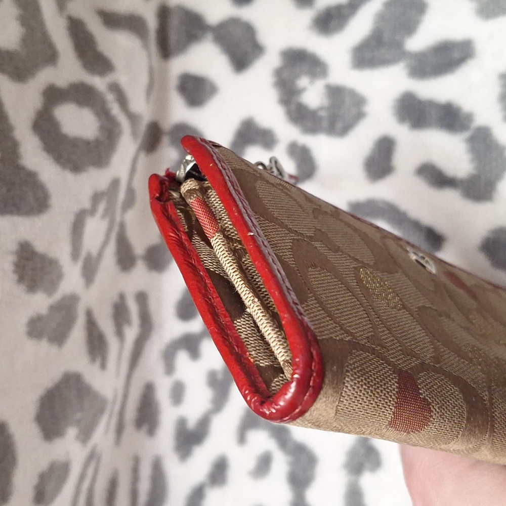 Coach Poppy Secret Admirer Full Sized Wallet - Picture 5 of 11